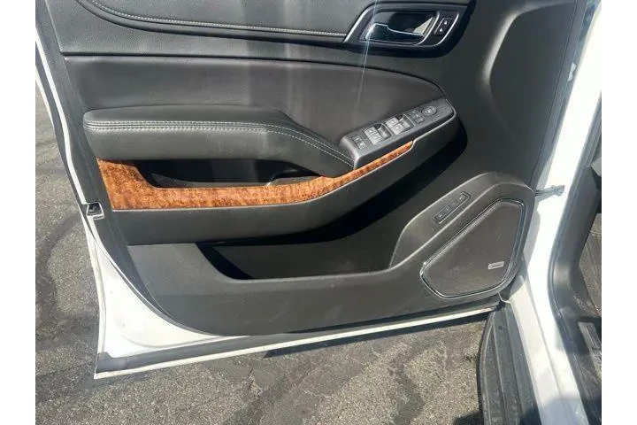 $33991 : Chevrolet Suburban 2019 4x4 image 9