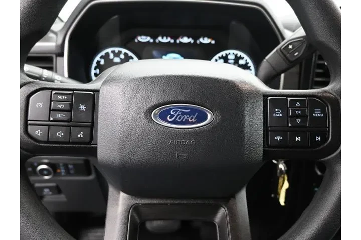 $36600 : Ford F-150 2023 4x4 XL 4dr S image 10