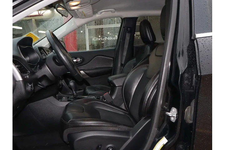 $16548 : 2019 Cherokee Latitude Plus F image 7