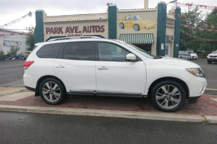 $11995 : 2014 Pathfinder Platinum image 3