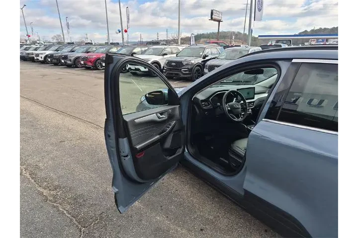 $31088 : Ford Escape Hybrid 2025 Plat image 9