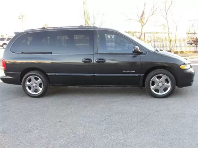 $4995 : 2000 Grand Caravan ES image 3