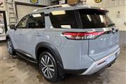 $38900 : 2022 Pathfinder Platinum thumbnail