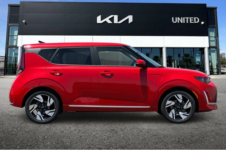 $25735 : New 2025 Soul GT-Line image 2