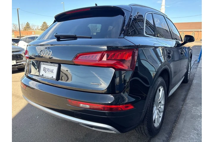 $17995 : 2020 Q5 Premium 45 TFSI quatt image 7