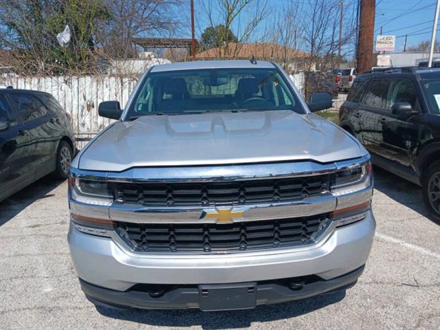 $18800 : 2018 Silverado 1500 Custom image 5