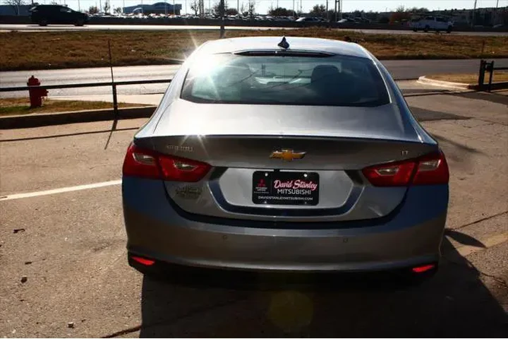 $20942 : Chevrolet Malibu 2024 LT 4dr image 8