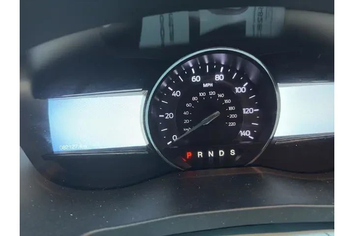 $20250 : Ford Explorer 2019 AWD XLT 4 image 5