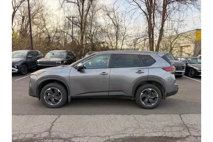 $23000 : Nissan Rogue 2024 AWD SV 4dr image 7