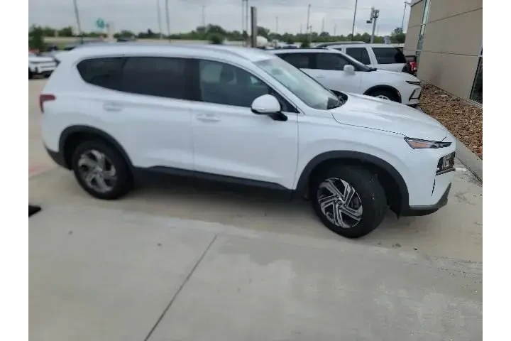 $26213 : Hyundai SANTA FE 2023 SEL 4d image 2