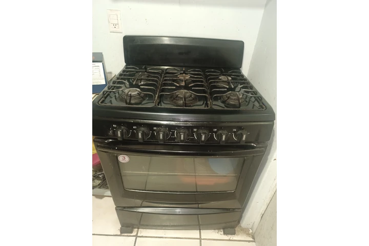 $5000 : PAQ.MESACOMEDOR,ESTUFA,CAMPANA image 1