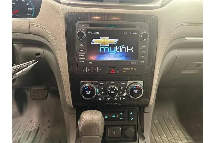 $7000 : Chevrolet Traverse 2016 LT 4 image 3