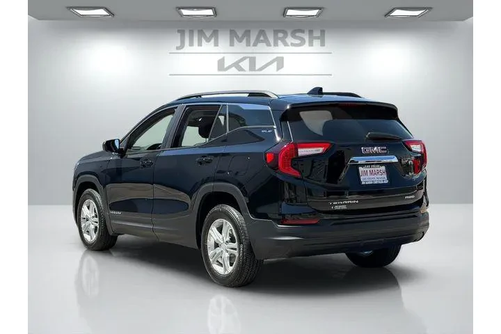 $26588 : GMC Terrain 2024 AWD SLE 4dr image 4