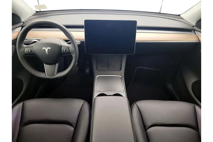 $36998 : Tesla Model Y 2024 AWD Long image 9