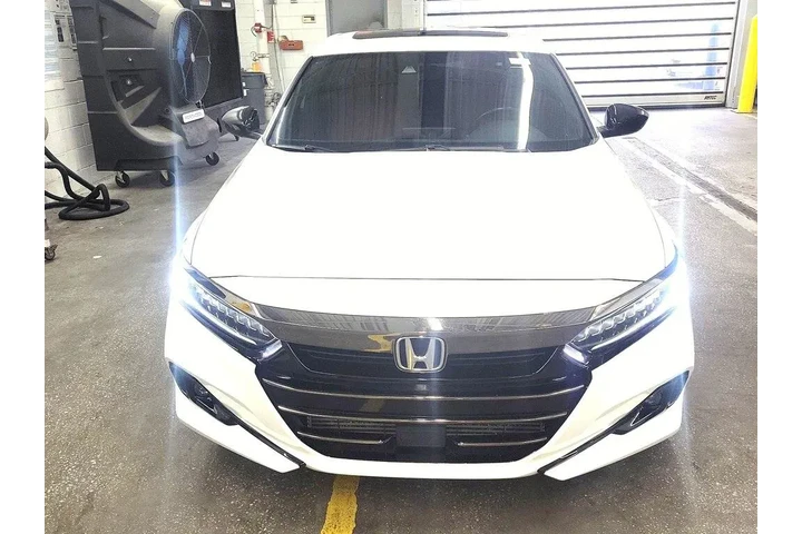 $29998 : Honda Accord 2021 Sport 4dr image 2