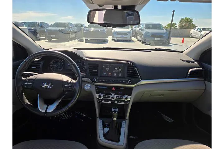 $17919 : Hyundai ELANTRA 2020 Value E image 6