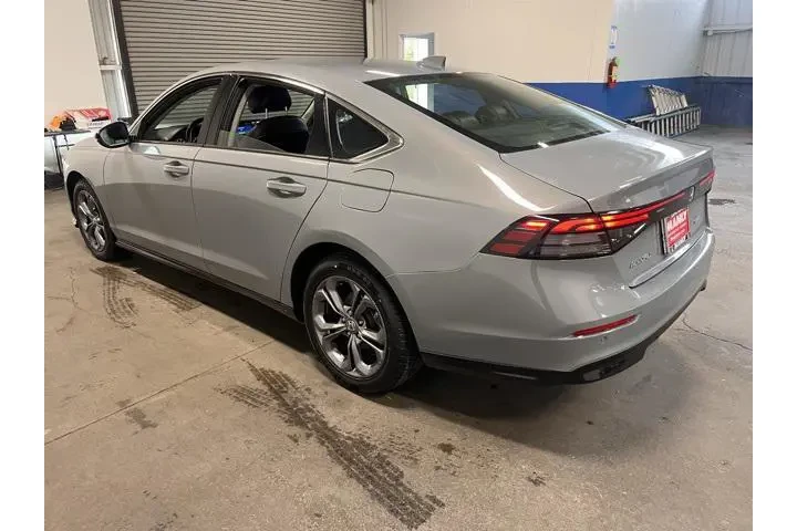 $28834 : Honda Accord Hybrid 2024 EX- image 5