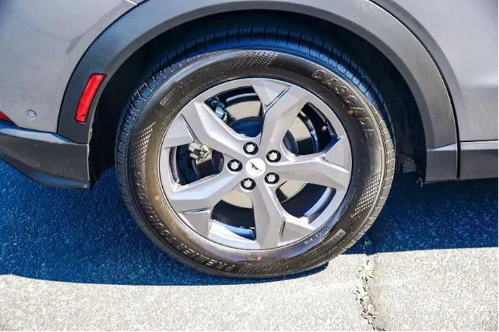 $27995 : Ford Mustang Mach-E 2023 Sel image 5