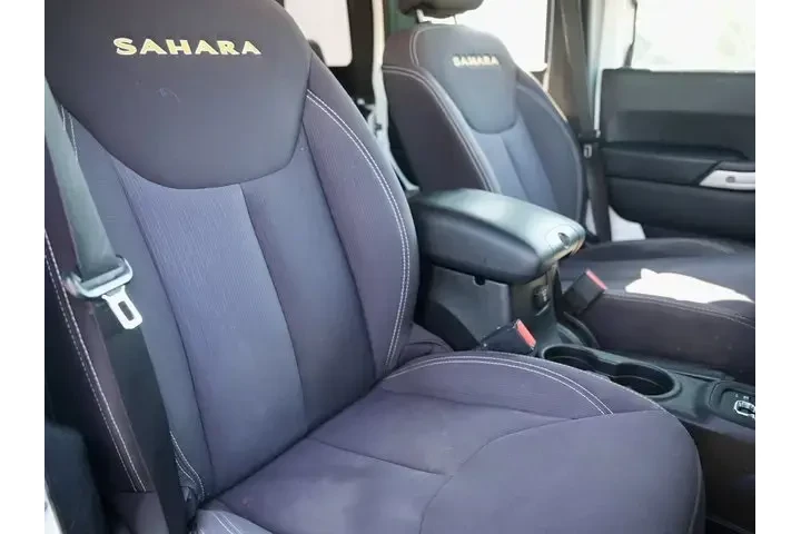 Jeep Wrangler Unlimited 2013 image 9