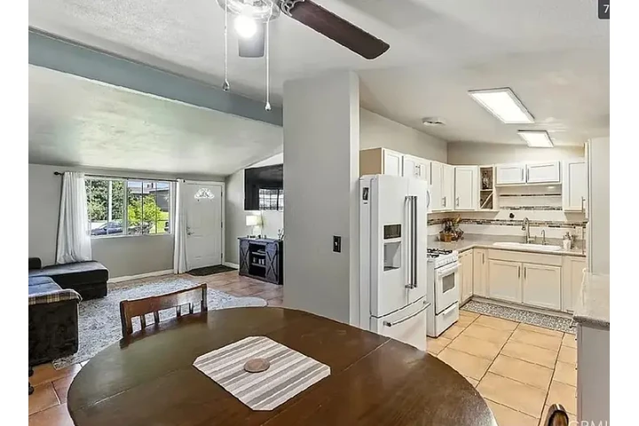 $1895 : Casa De renta🏠West Covina, CA image 2