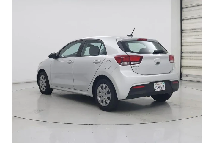 $17998 : Kia Rio 5-Door 2023 S 4dr Wa image 2