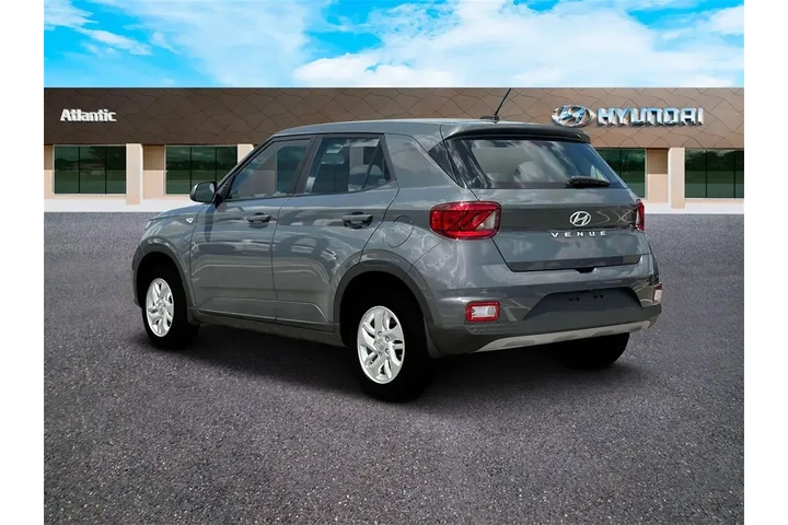 $17300 : Hyundai VENUE 2025 SE 4dr Cr image 5
