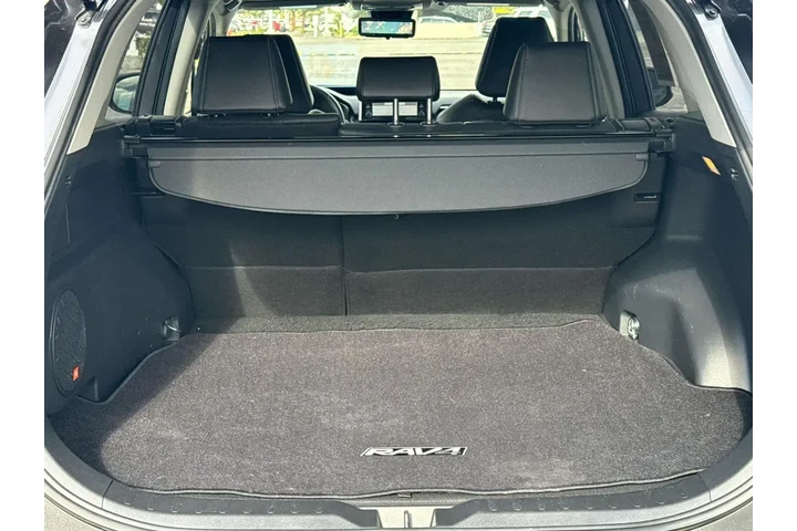 $27870 : Toyota RAV4 2019 Limited 4dr image 8
