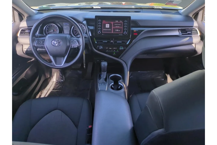 $17917 : Toyota Camry 2022 LE 4dr Sed image 10