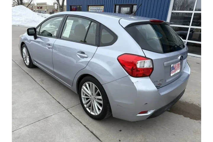 $14990 : 2014 Impreza 2.0i Premium image 9