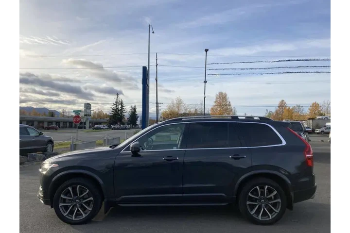 $18999 : 2017 XC90 T6 Momentum image 9