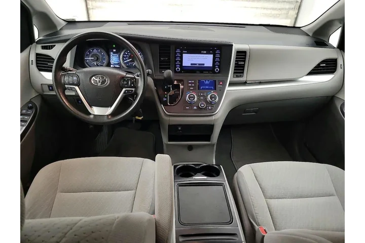 $33998 : Toyota Sienna 2020 LE 7-Pass image 9
