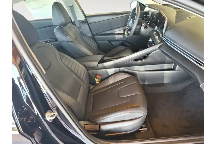 $28500 : Hyundai ELANTRA 2025 Limited image 3