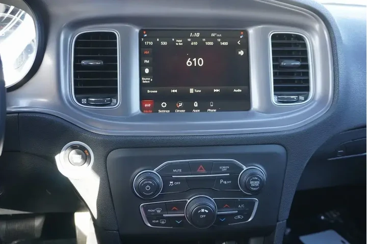 $22488 : Dodge Charger 2023 SXT 4dr S image 9