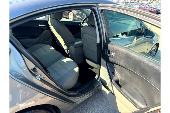 $8980 : 2016 Forte 4dr Sdn Auto EX image 9