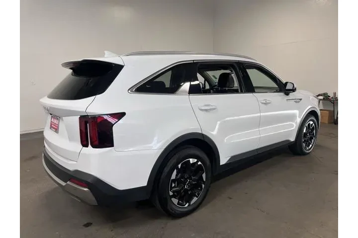 $25651 : Kia Sorento 2024 S 4dr SUV image 5