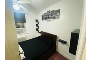 Small room 2block queen center en New York