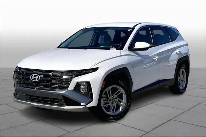 $26777 : Hyundai TUCSON 2025 SE 4dr S image 1