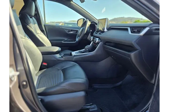 $35995 : Toyota RAV4 Hybrid 2021 AWD image 9