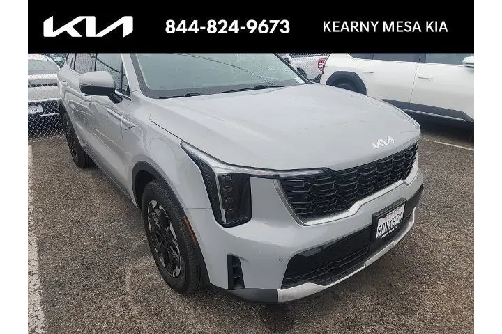 $32491 : Kia Sorento 2025 S 4dr SUV image 1