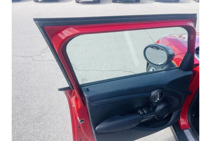 $6850 : 2016 MINI Hardtop 4 Door Coop image 10