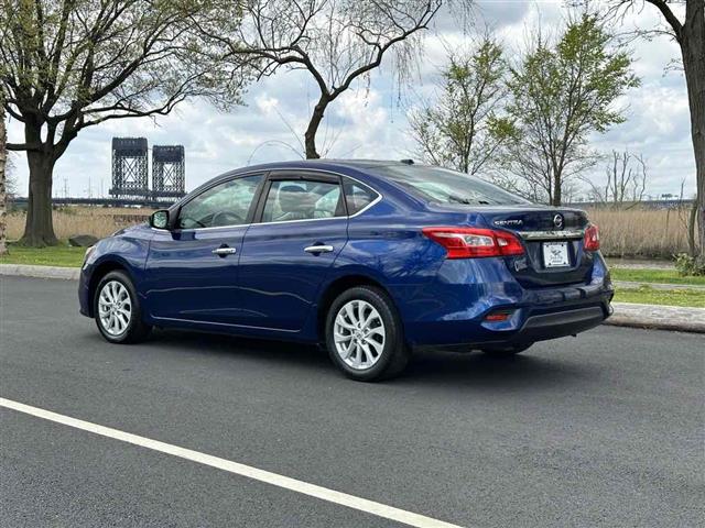 $11195 : 2018 Sentra SV image 6