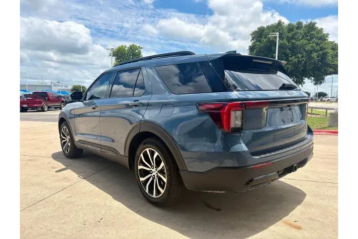 $39673 : Ford Explorer 2025 ST-Line 4 image 5