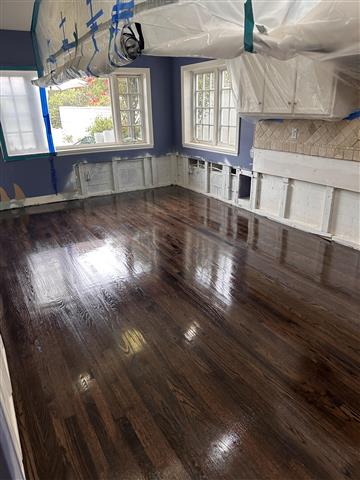 Hardwood floors image 3