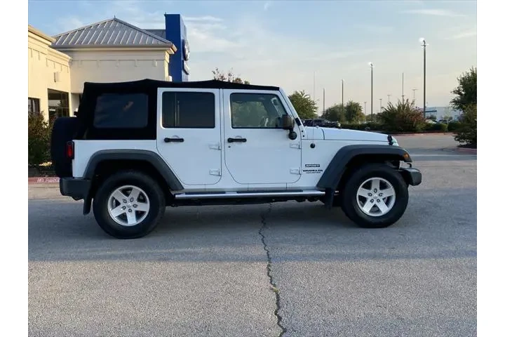$17089 : Jeep Wrangler Unlimited 2017 image 8