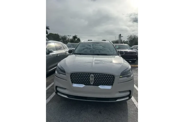 $32990 : Lincoln Aviator 2022 Standar image 1