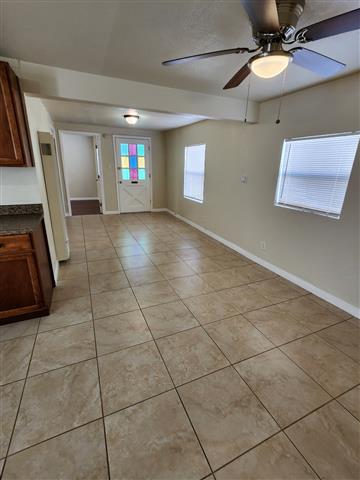 $2150 : Casita in Inglewood for $2150 image 3