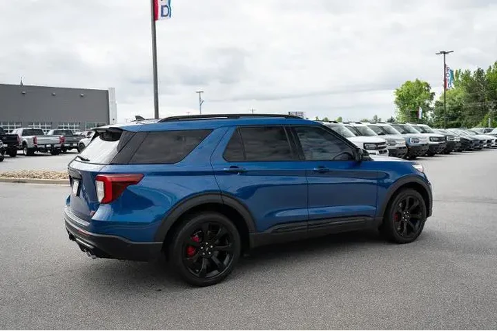 $34987 : Ford Explorer 2021 AWD ST 4d image 10