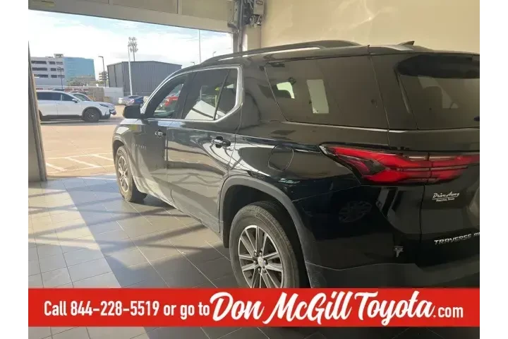 $25111 : Chevrolet Traverse 2022 4x4 image 10