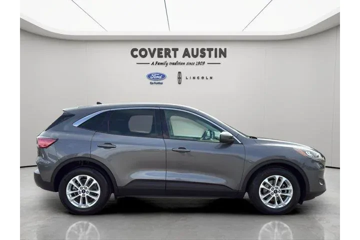 $19513 : Ford Escape 2021 SE 4dr SUV image 6