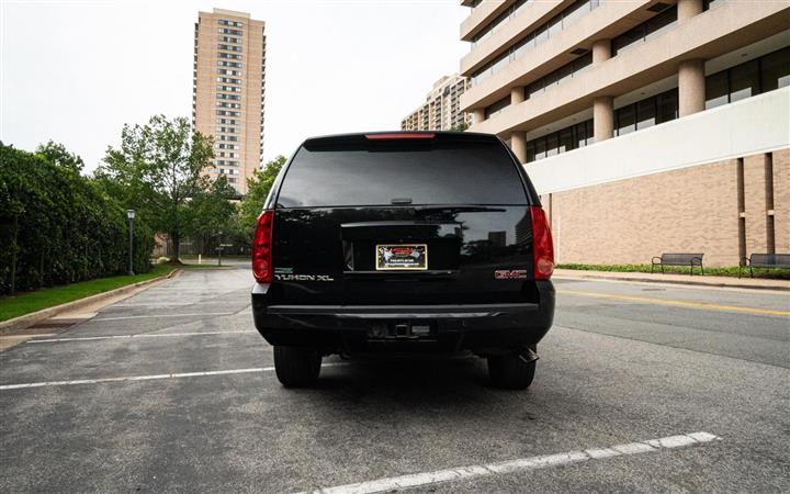 $13000 : 2009 GMC YUKON XL 1500 image 5